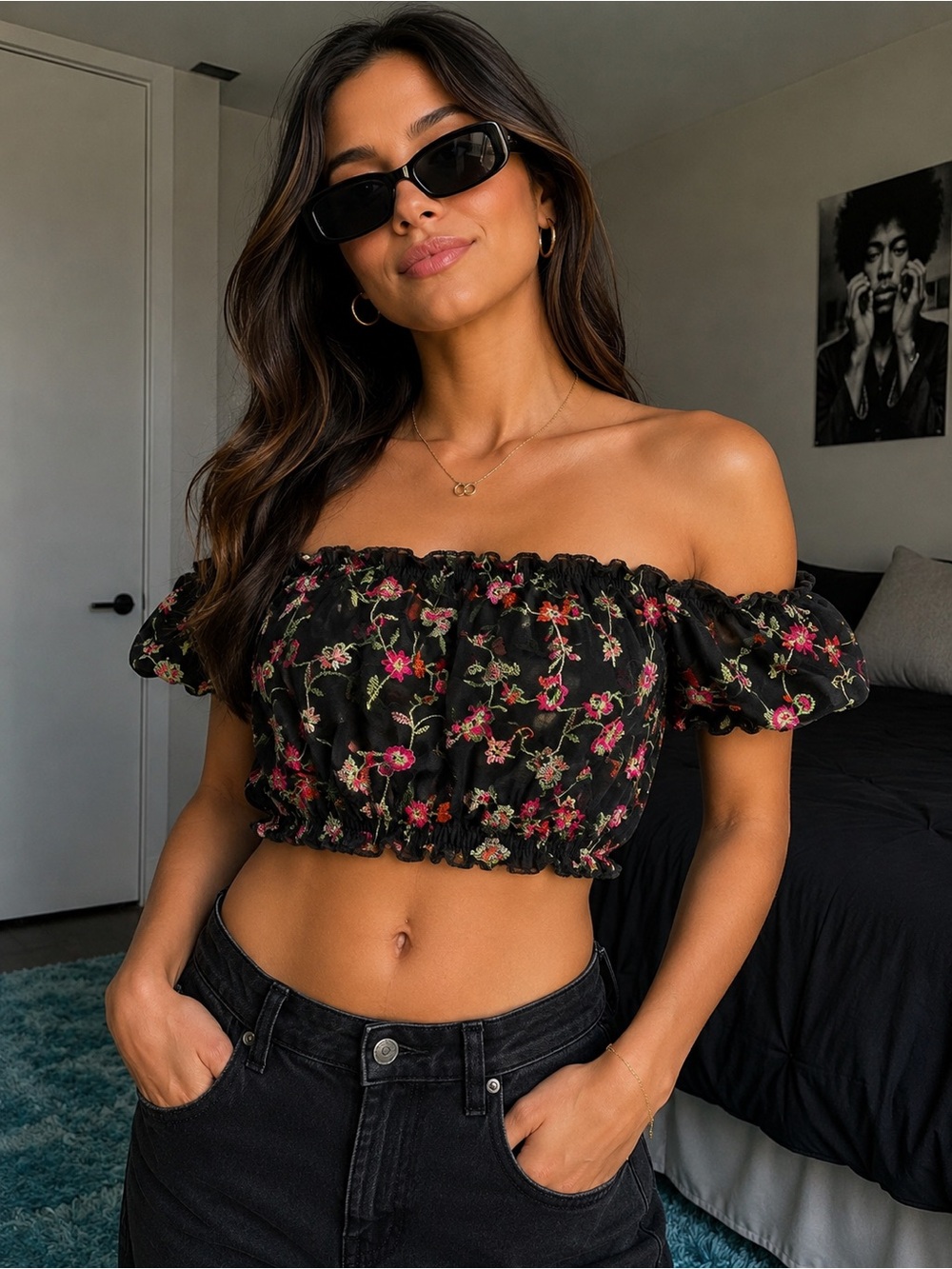 Forever 21 Black Off-Shoulder Floral Crop Top